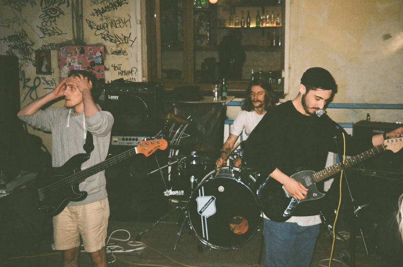 banda ensayando